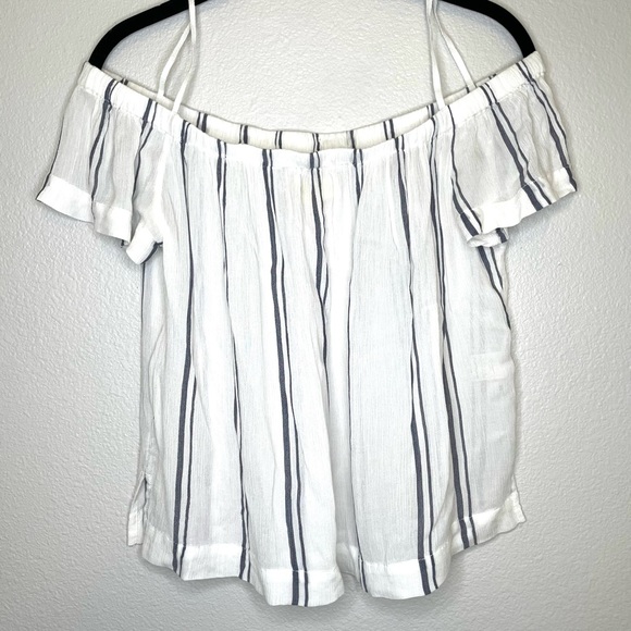 Cloth & Stone • Striped Off Shoulder Top M - Picture 3 of 7